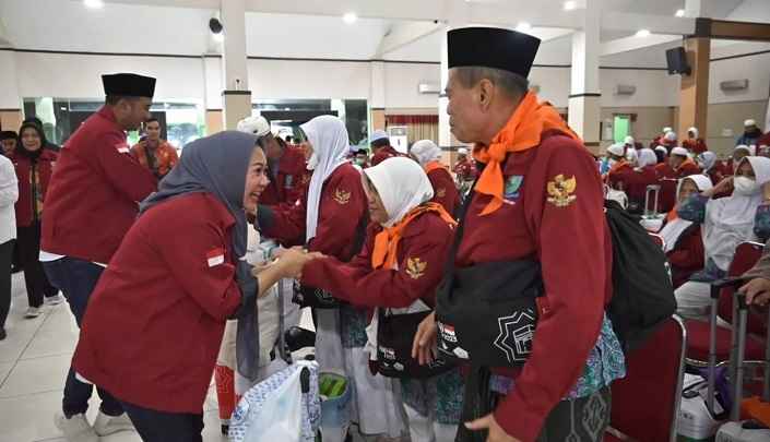 Kepulangan Jemaah Haji Kabupaten Purbalingga diiringi tangisan haru